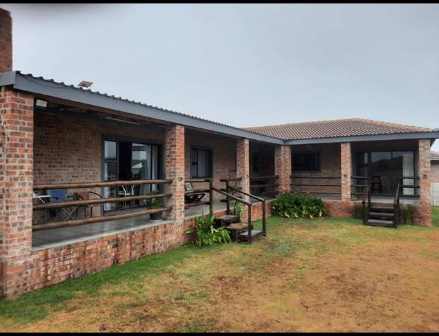 4 BEDROOM HOUSE FOR SALE IN KLEINBAAI
